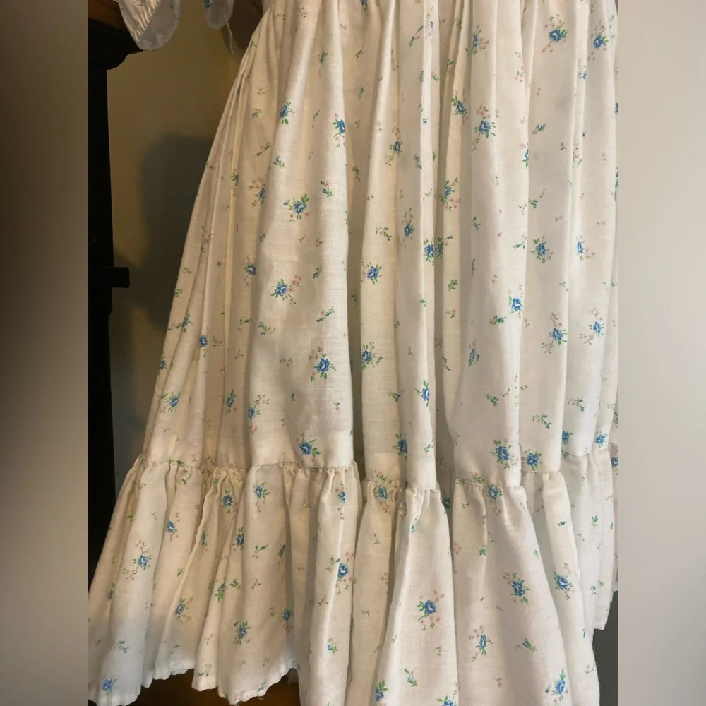 Vintage 70’s handmade prairie puff sleeve mini dress - Picture 2 of 8